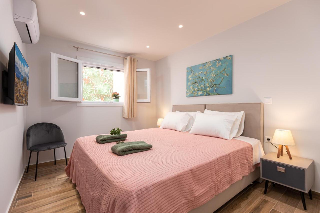 Nightingale Villa & Suites Corfu Gazátika Exteriör bild